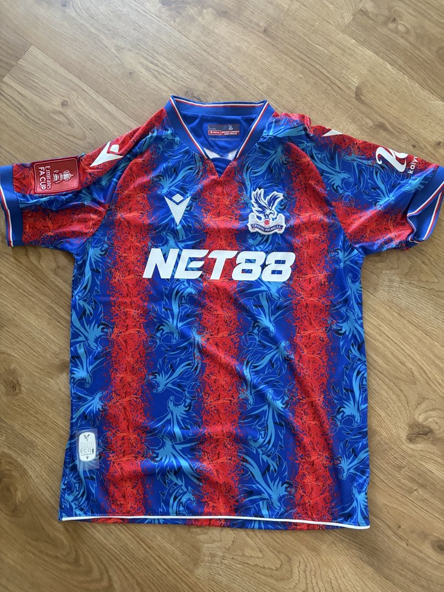 Canottiere & Pantaloni: Eze Trikot Crystal Palace FA CUP WINNER PATCH GR:M – Nuovo e nell'imballaggio originale da Bern venduto da Gerbernamid
