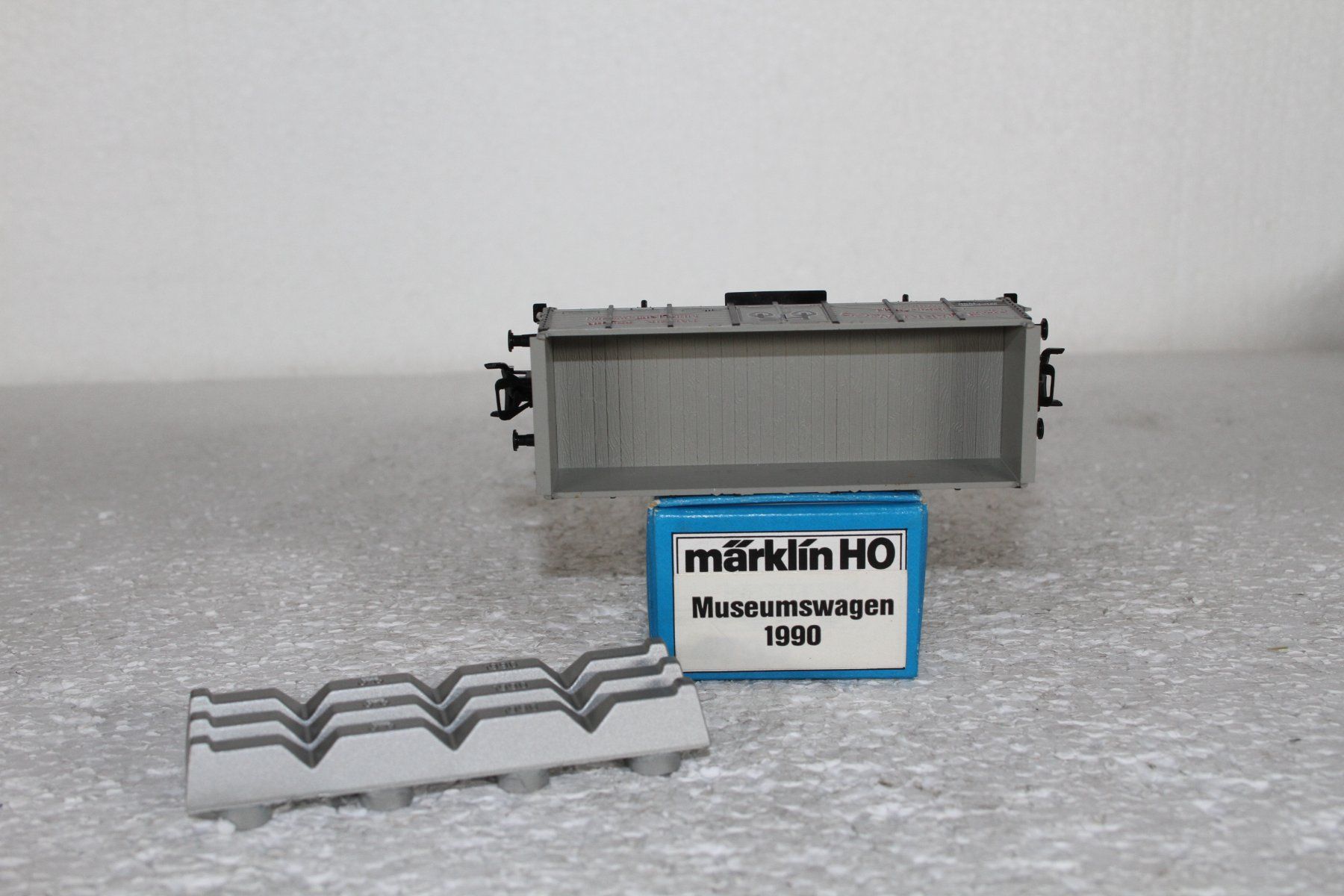 Märklin Modelleisenbahnen: Märklin Museumswagen 1990 – Gebraucht aus Triesen von gleis8 6