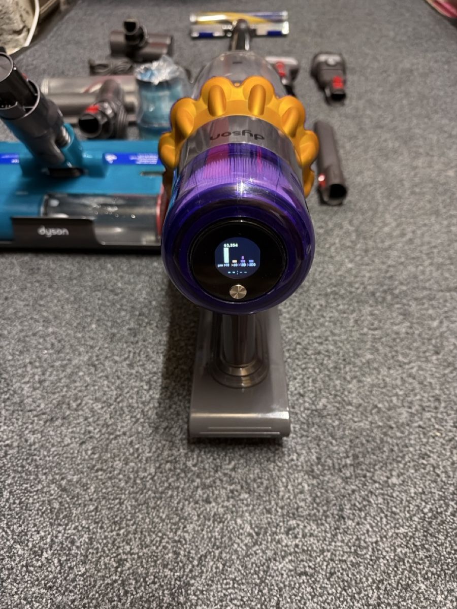 Dyson Aspirateurs & Accessoires: Dyson v15 Detect Submarine – D'occasion à Landquart par Nnf007 2