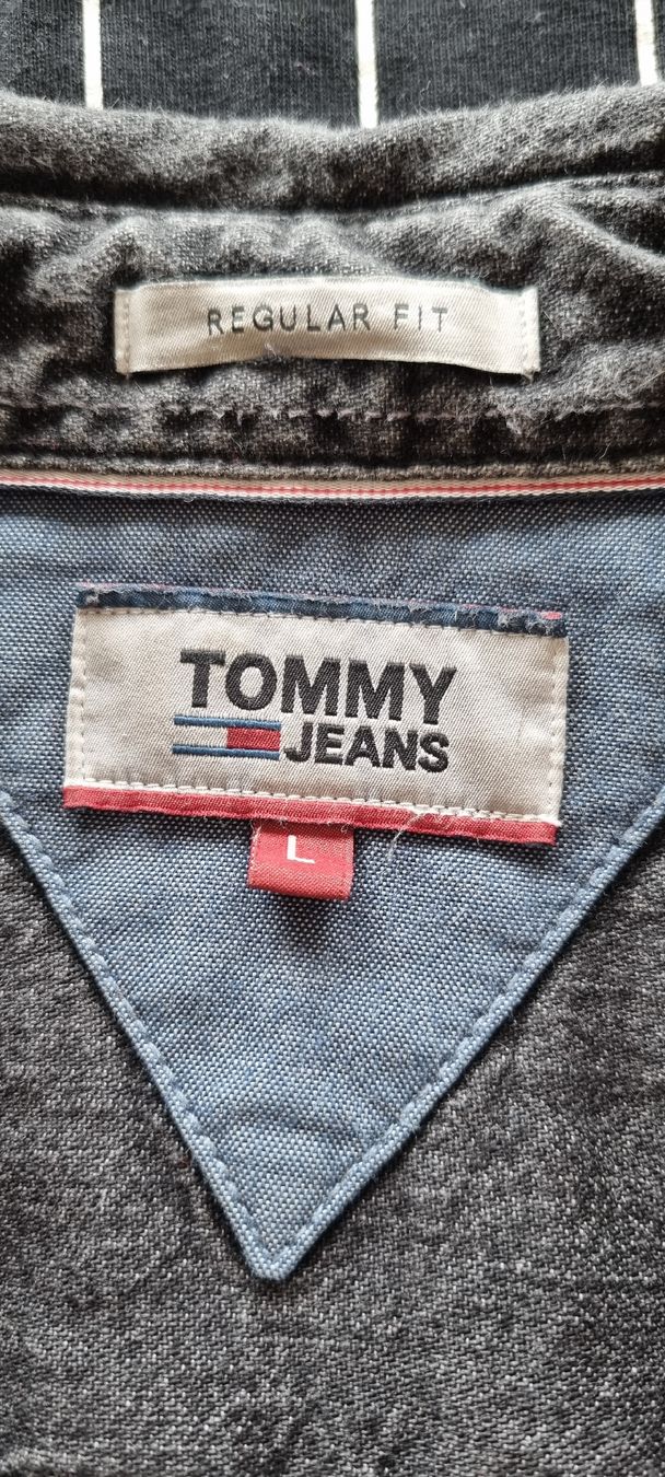 Tommy Hilfiger Jacken: Tommy Jeans Denim overshirt – Gebraucht aus Meggen von nixentrixen 2