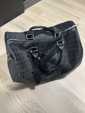 Schwarze Reisetasche von OLAKALA, neuwertig, unisex!
