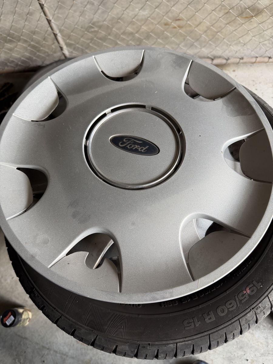 Continental Pneumatici & Ruote complete: Autoreifen mit Stahlfelgen  – Usato da Rickenbach SO venduto da Delagare 1