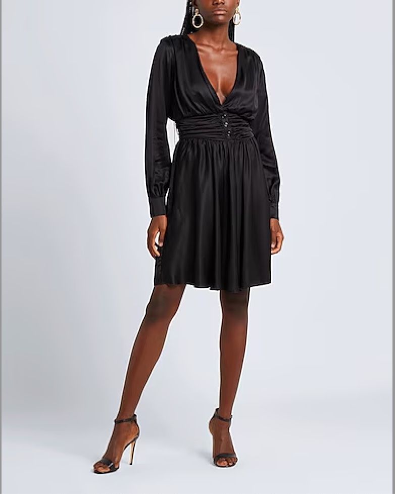 Kleider: New Satin Dress M – Neu (gemäss Beschreibung) aus Altendorf von Ro 6