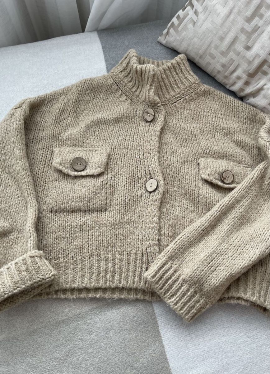 Pullover & Sweatshirts: Warmer Cardigan Strick Over-Size – Gebraucht aus Wichtrach von Adriana222 1
