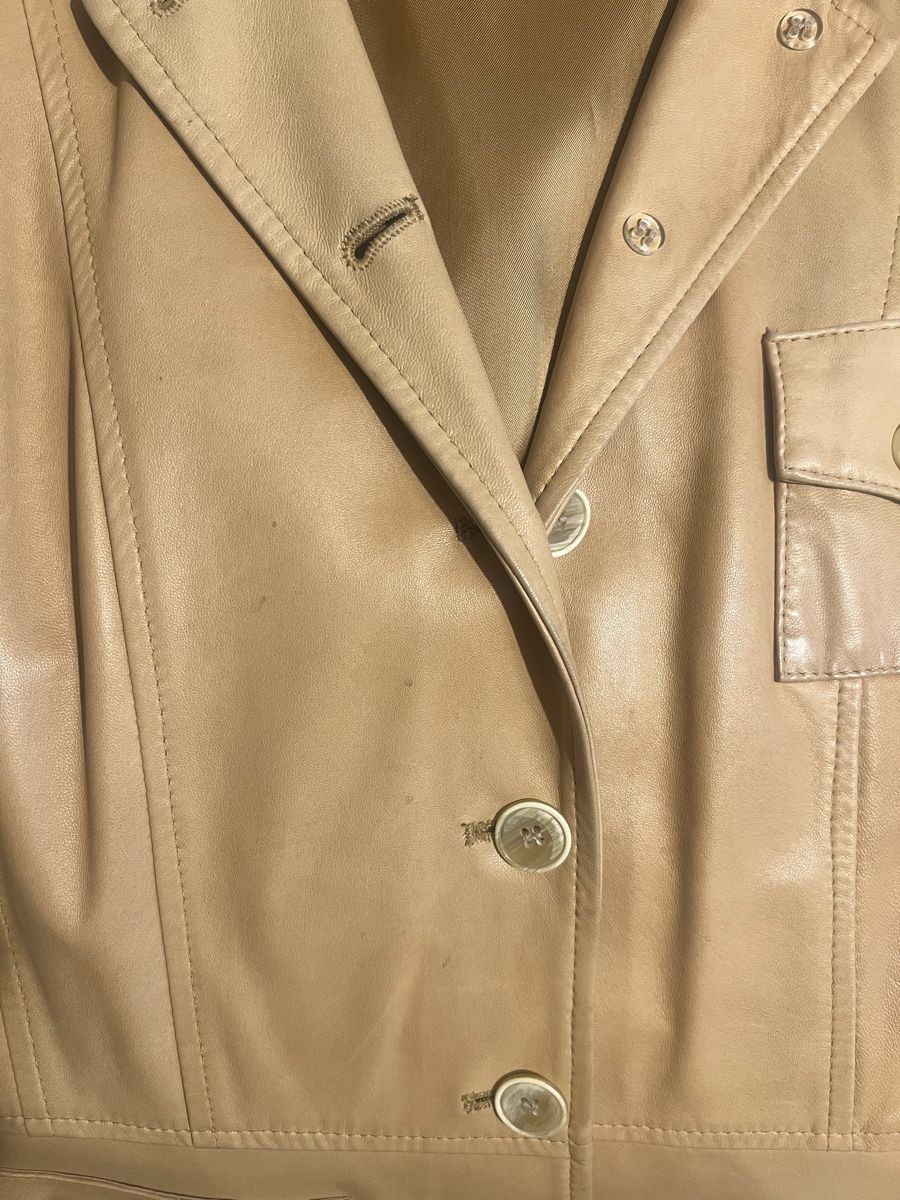 Giacche: Lederjacke Leonardo beige Grösse 36  – Usato da Uster venduto da Family_Boutique 3