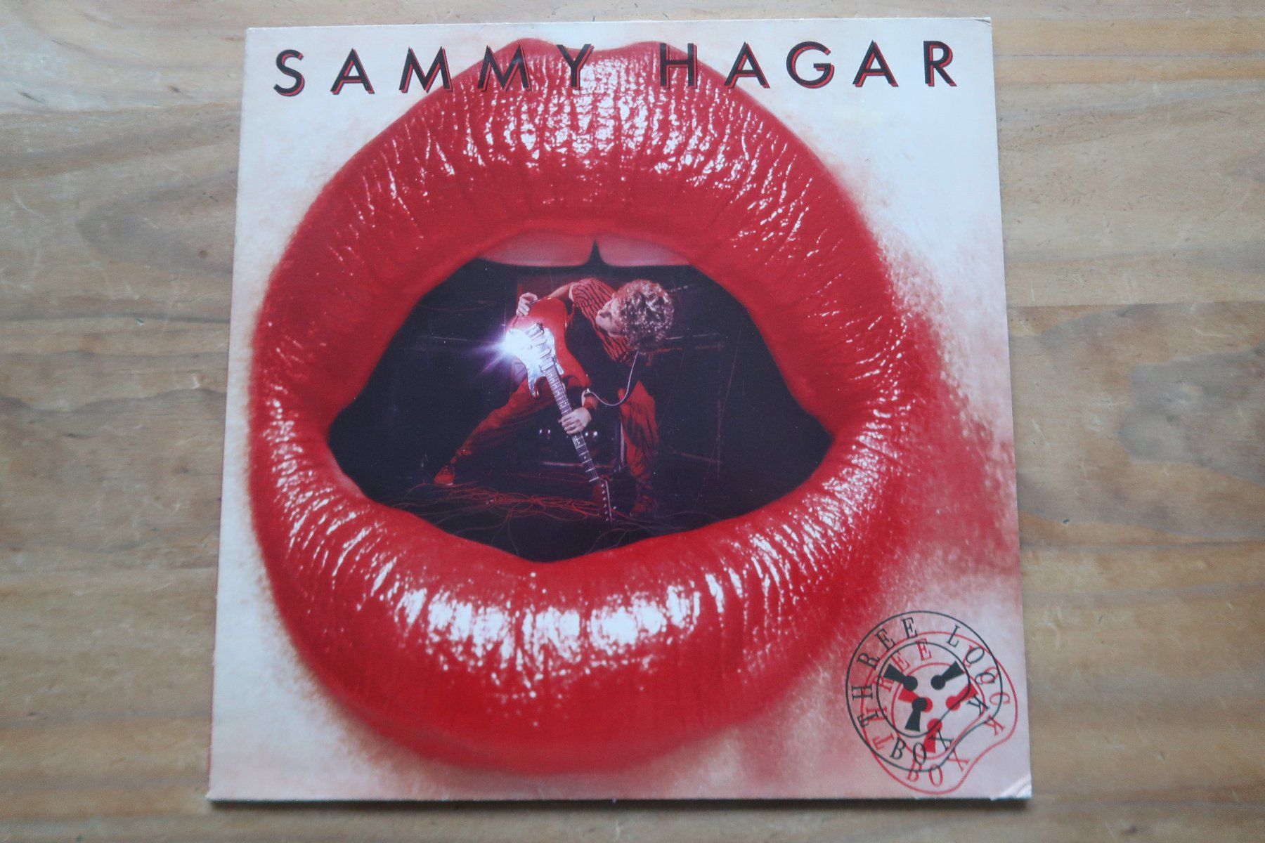 Dischi in vinile: SAMMY HAGAR - THREE LOCK BOX - EX- VAN HALEN VINYL LP – Usato da Basel venduto da Patiscat