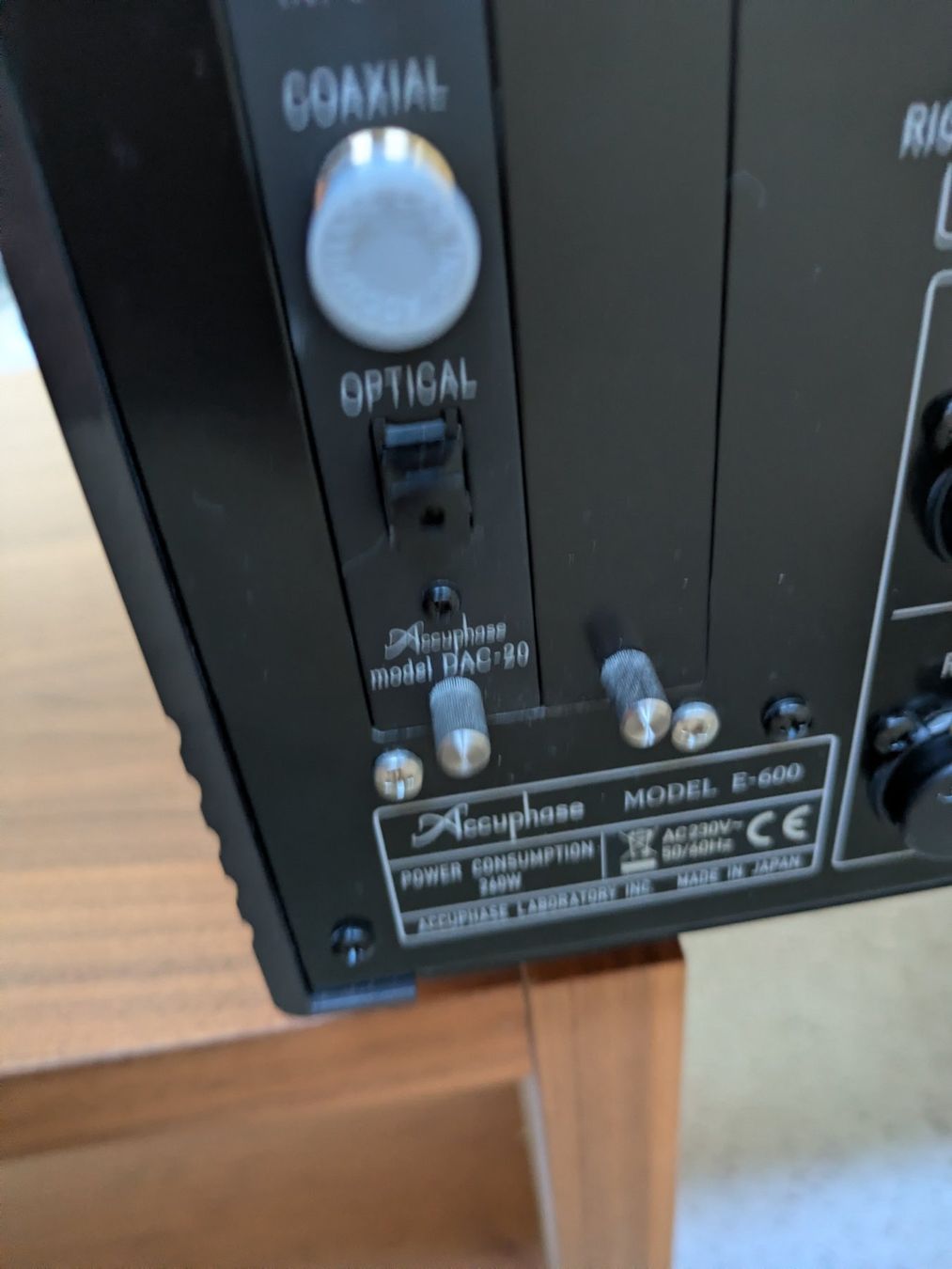 Accuphase Amplificatori: Class-A-Vollverstärker Accuphase E-600 – Usato da Baar venduto da Smax4 7