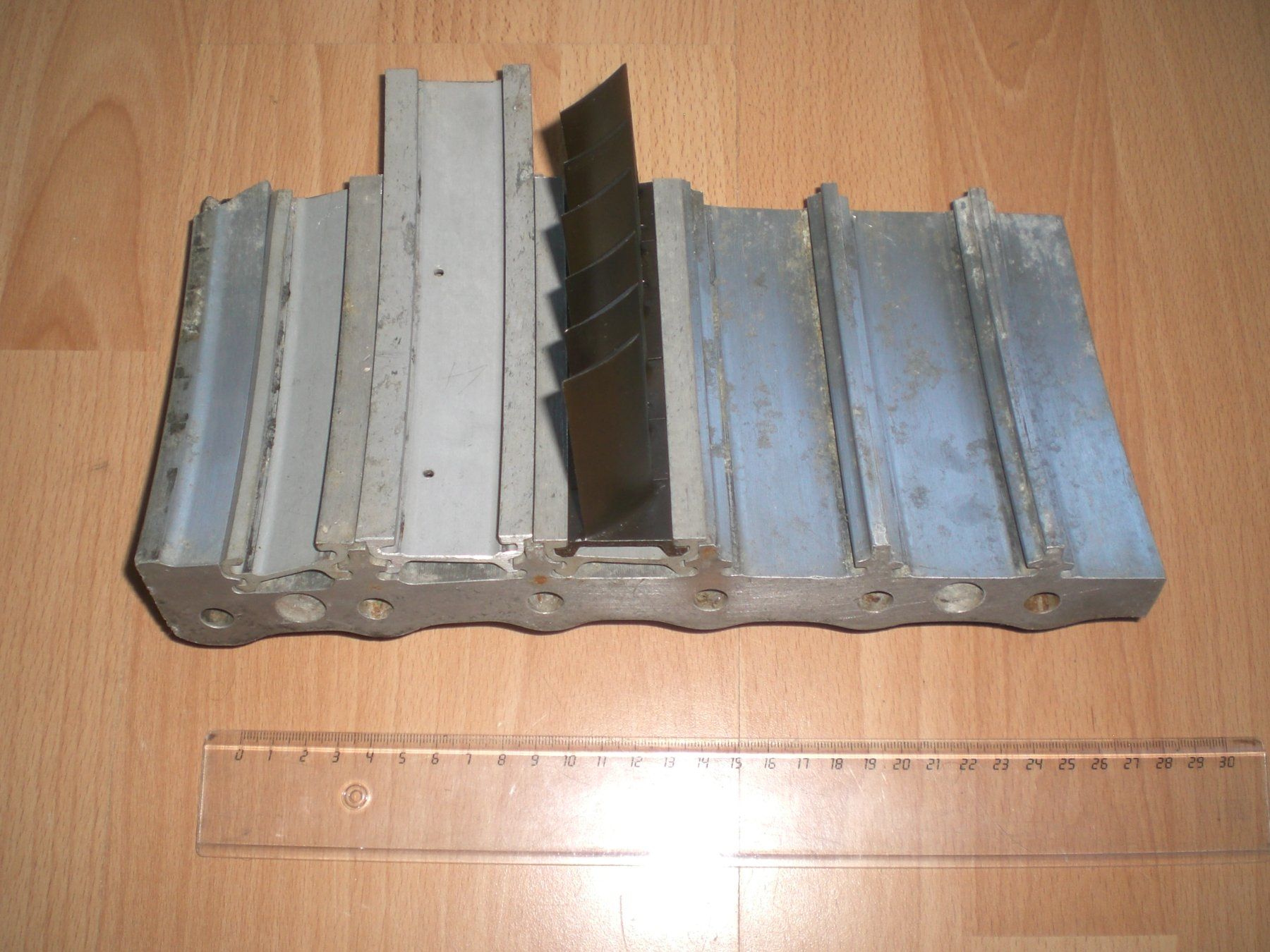 Misurare: Schnittmodell Verdichtergehäuse Rolls-Royce Avon – Usato da Grellingen venduto da Neuron67 7
