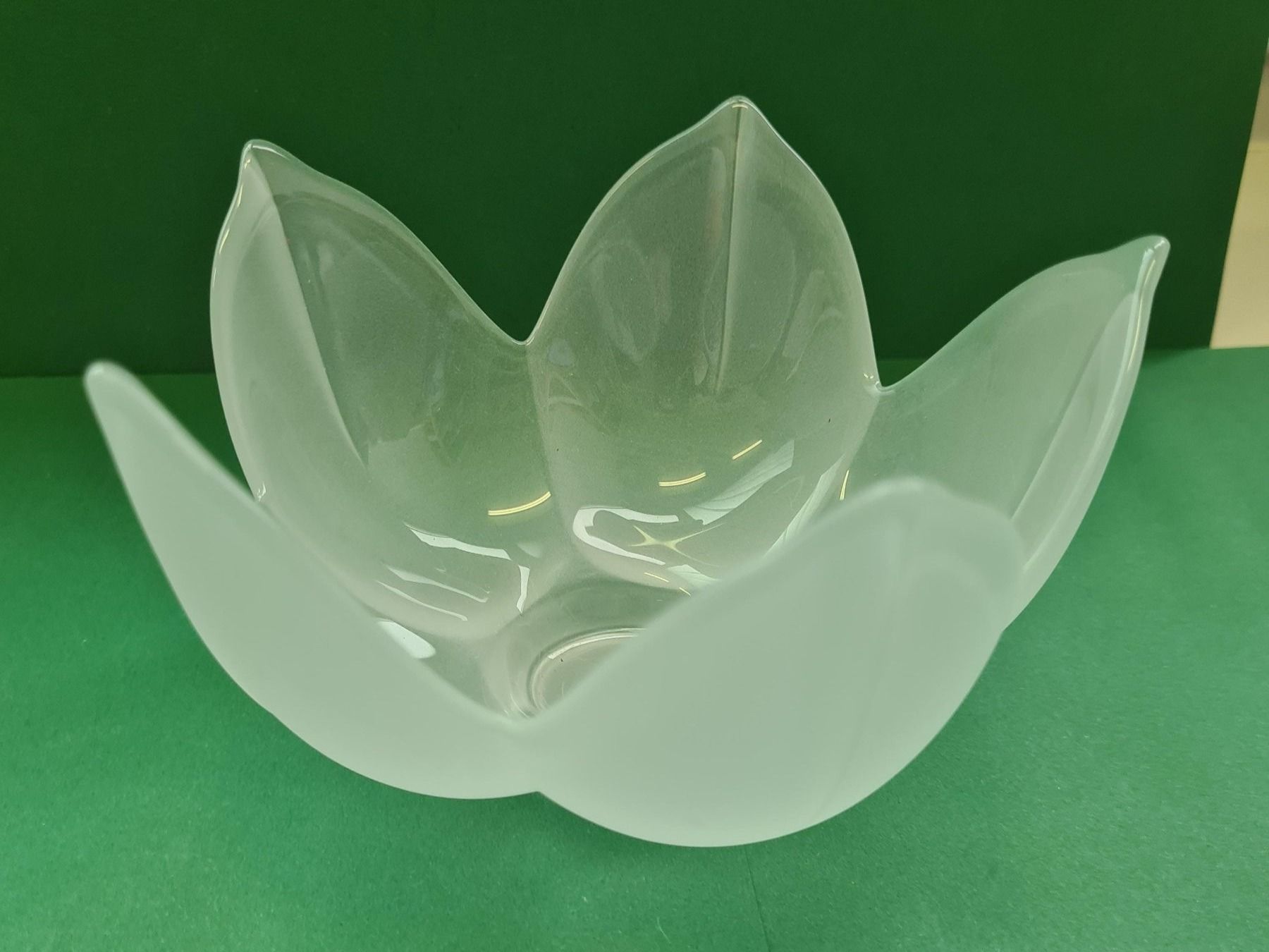 Alle Dekorationen: Kleine Glasschale Lotusblüte – Gebraucht aus Urdorf von sumrum 2