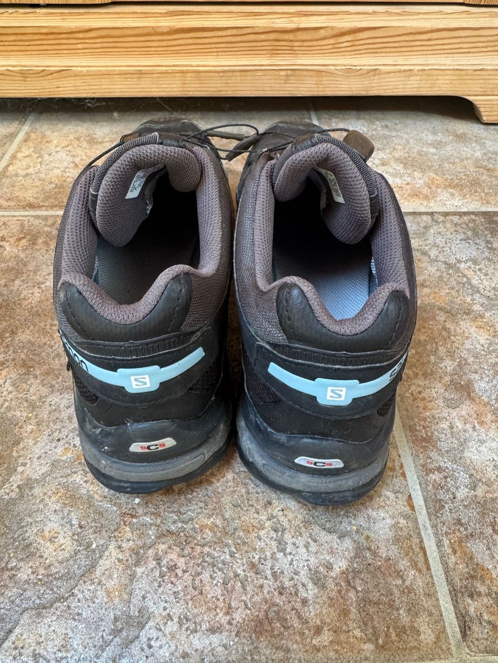 Scarpe da uomo: Salomon Schuhe Grösse EUR 42 – Usato da Wittinsburg venduto da Gia_Diva 2