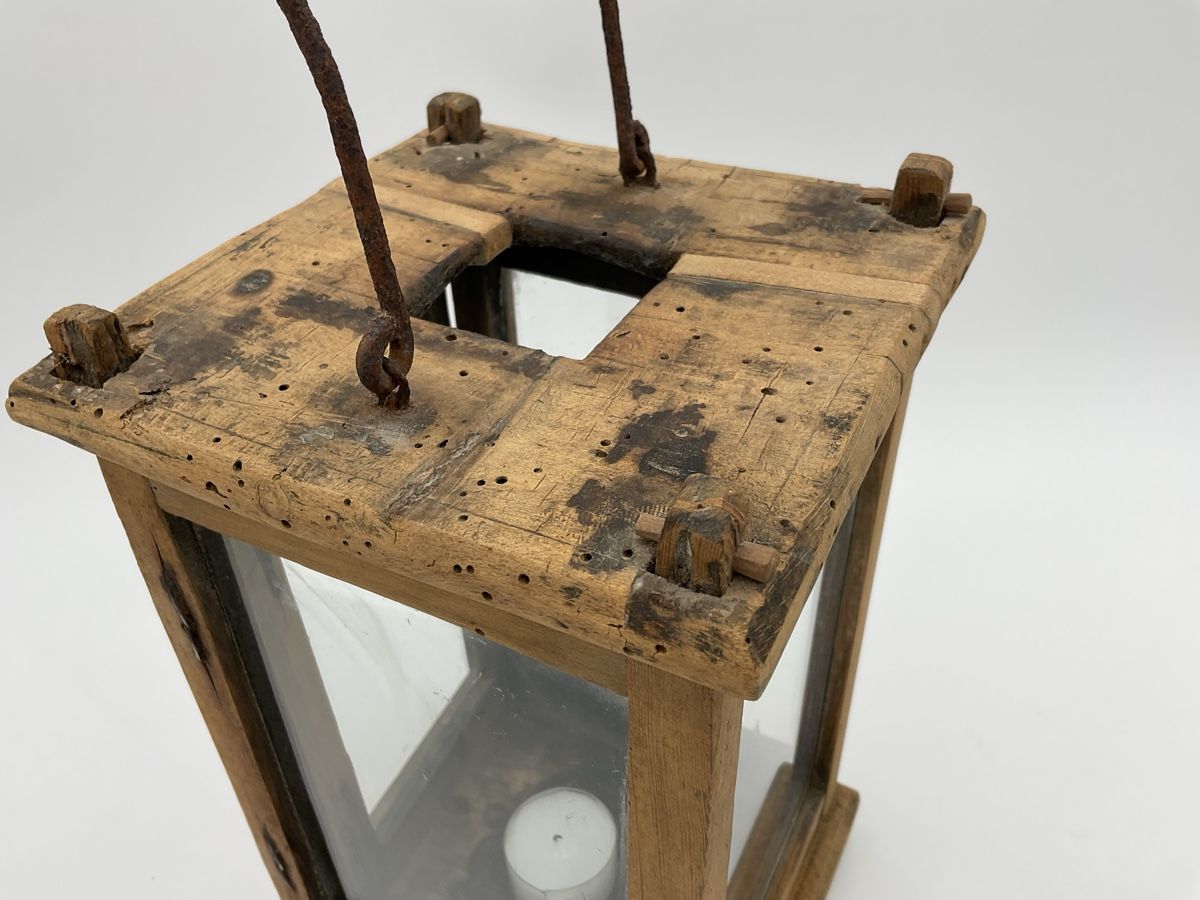 Lampade: Antike Holzlaterne um 1850 – Usato da Baar venduto da Nini043 1