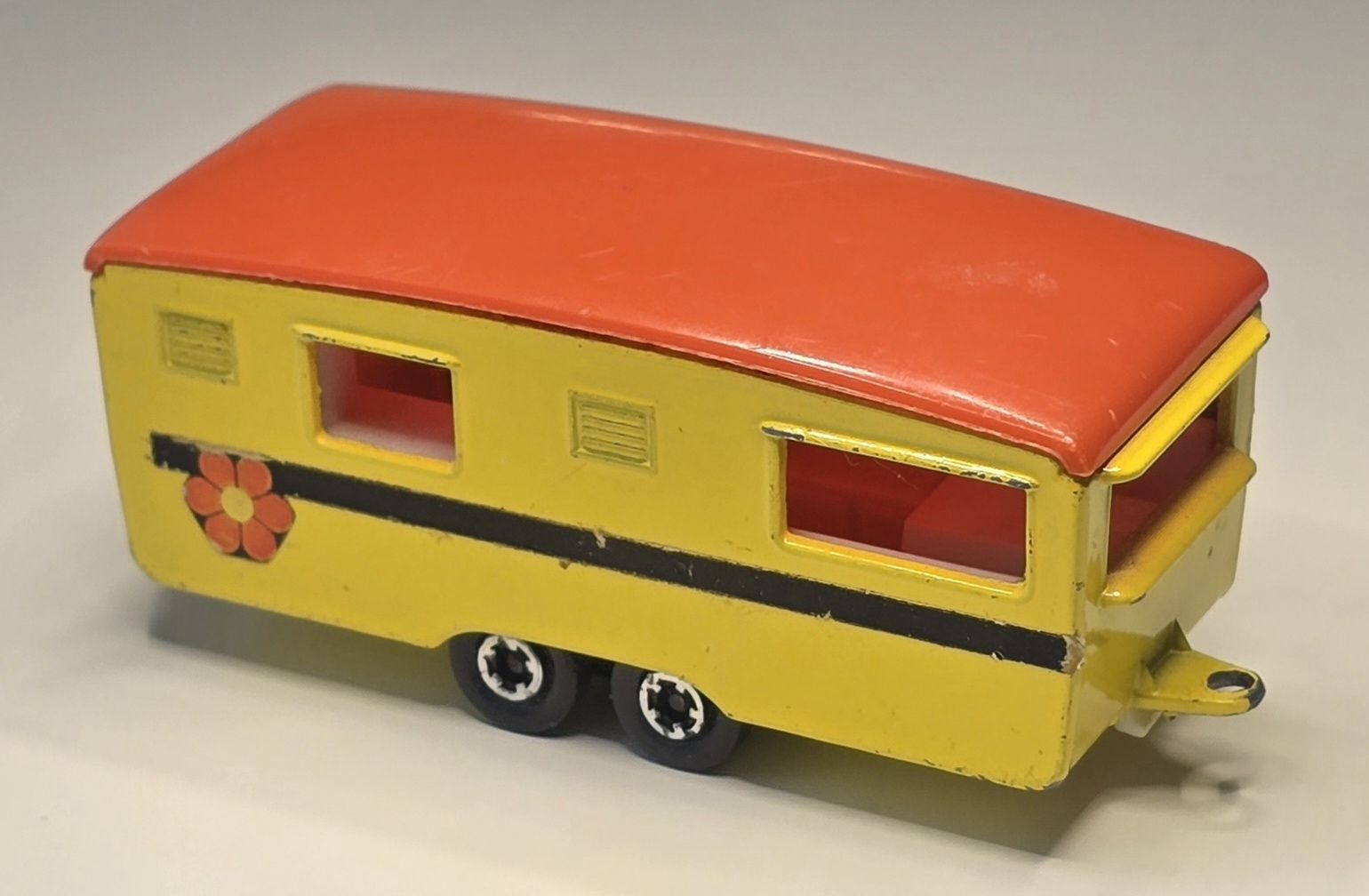Matchbox Modellini d'auto: Matchbox 1970 Trailer Caravan  – Usato da Kirchberg BE venduto da HotWheelsSammler