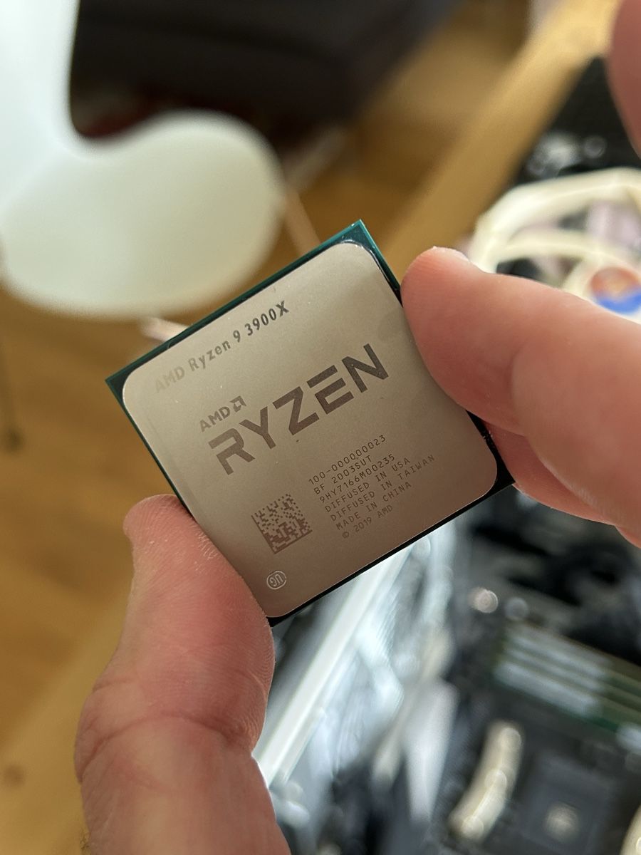 Amd Componenti elettronici: AMD Ryzen 9 3900X 12 Kerne / 24 Threads – Usato da Zürich venduto da gab_9 3