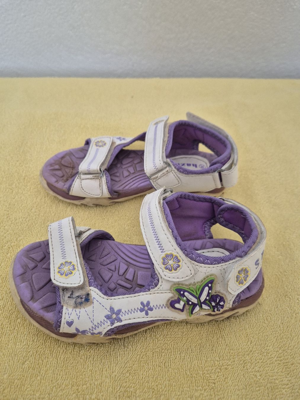 Scarpe per ragazze: Sandale – Usato da Hörhausen venduto da Nuage81 2