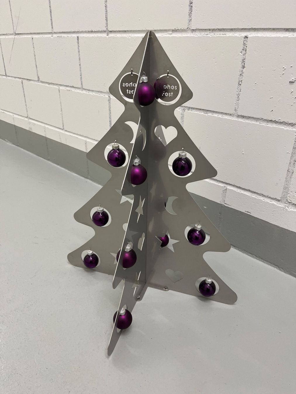 Tutte le decorazioni: Schöner Edelstahl Christbaum – Nuovo (secondo la descrizione) da Balgach venduto da Olieto