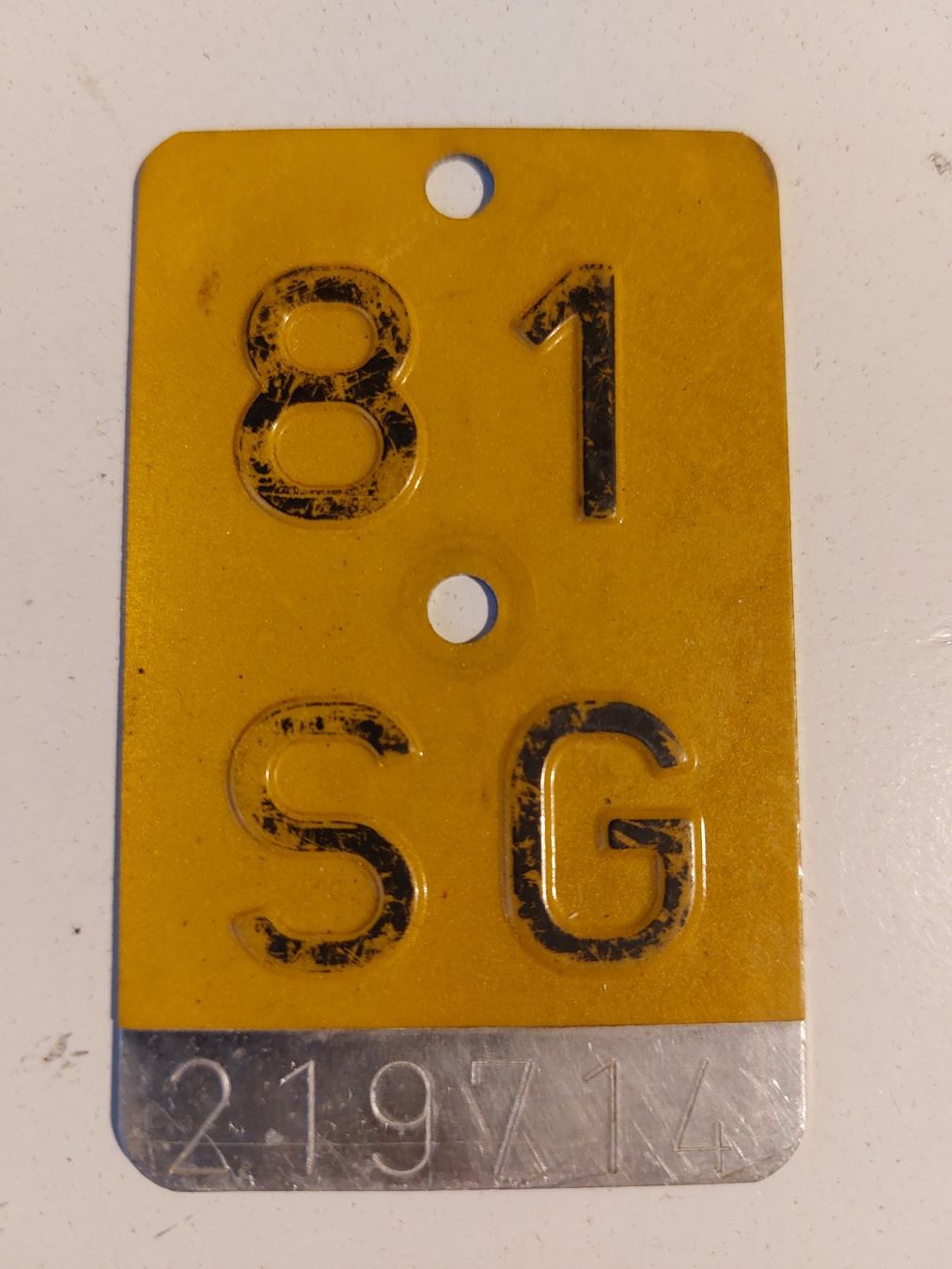 Sachs Insegne: Velonummer SG 81 Mofanummer gelb plaque Mofa – Usato da Schenkon venduto da Uhu007