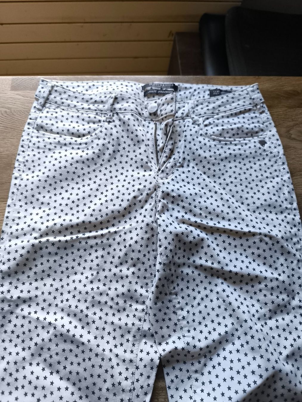 Maison Scotch Pantaloni: Mädchenhose 28/32 mit Sternli – Nuovo (secondo la descrizione) da Gebenstorf venduto da Genx74 1