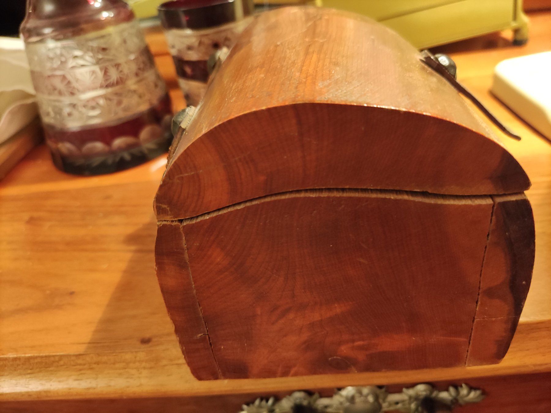 Dosen: Massive kleine Holz Schatulle Dose Handarbeit – Gebraucht aus Solothurn von Csw1 1