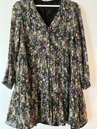 Schönes geblümtes Kleid, Zara, Grösse S