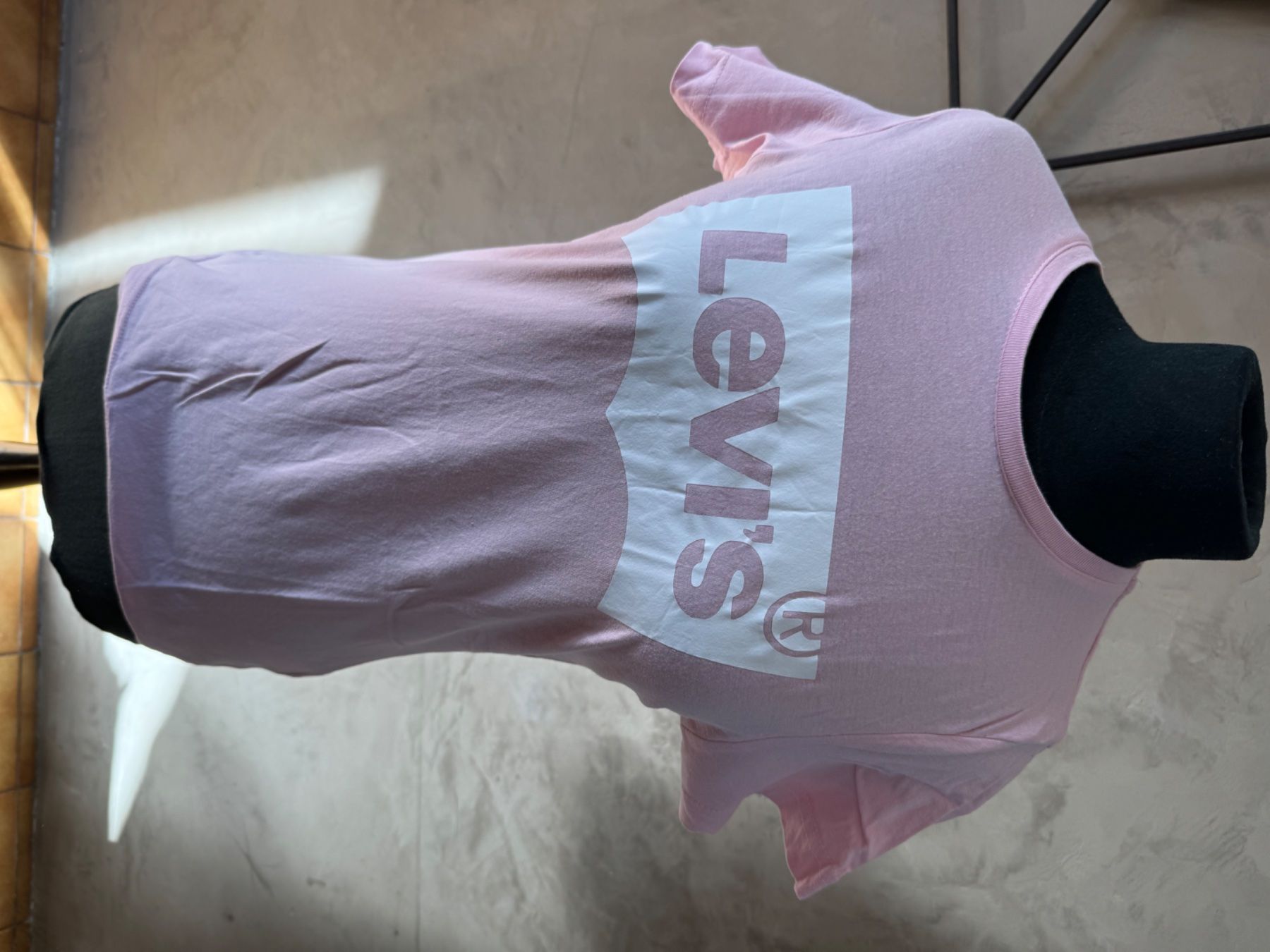 Levi's T-Shirts: T-shirt Levi’s Taille M Mel – Neu (gemäss Beschreibung) aus Veyrier von kimedovapa
