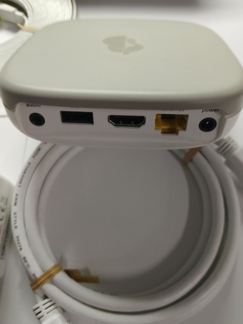 Swisscom Sistemi audio & multimediali: Neue Swisscom TV Box 5 alles dabei – Nuovo (secondo la descrizione) da Biel/Bienne venduto da Vintage-timearts 3