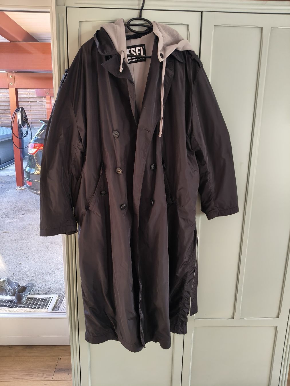 Diesel Cappotti: Trench coat Diesel 42 – Nuovo (secondo la descrizione) da Chamoson venduto da Yuriyaa