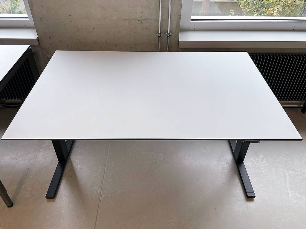 Schreibtische: Lista Office Extend - Bureau électrique assis-debout – Gebraucht aus St-George von alaixee
