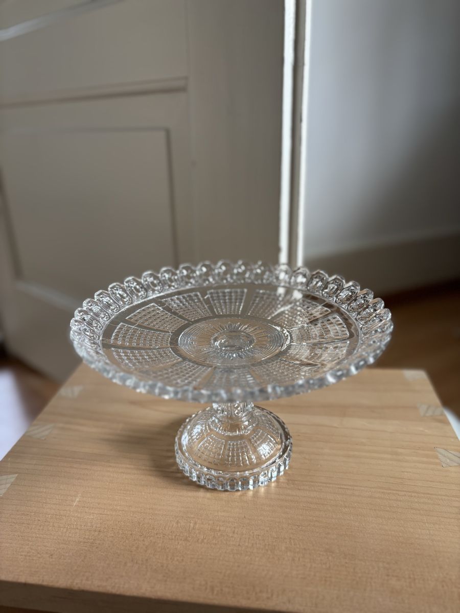 Sonstiges Geschirr & Gläser: Kuchenständer aus Glas – Gebraucht aus Bern von wisemagpie