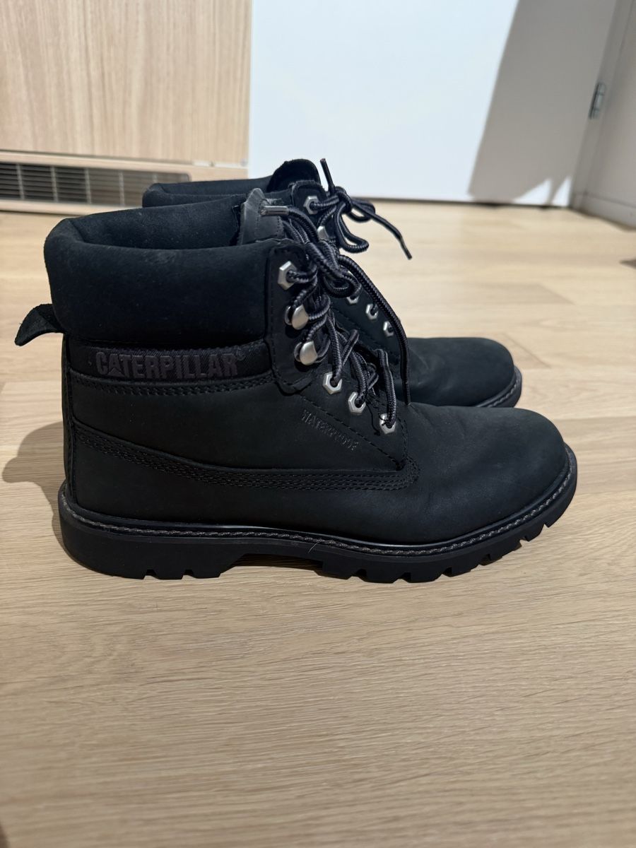Caterpillar Scarpe da uomo: Dunkel blau-graue Stiefel CAT – Usato da Schlieren venduto da ana_ribeiro19 1