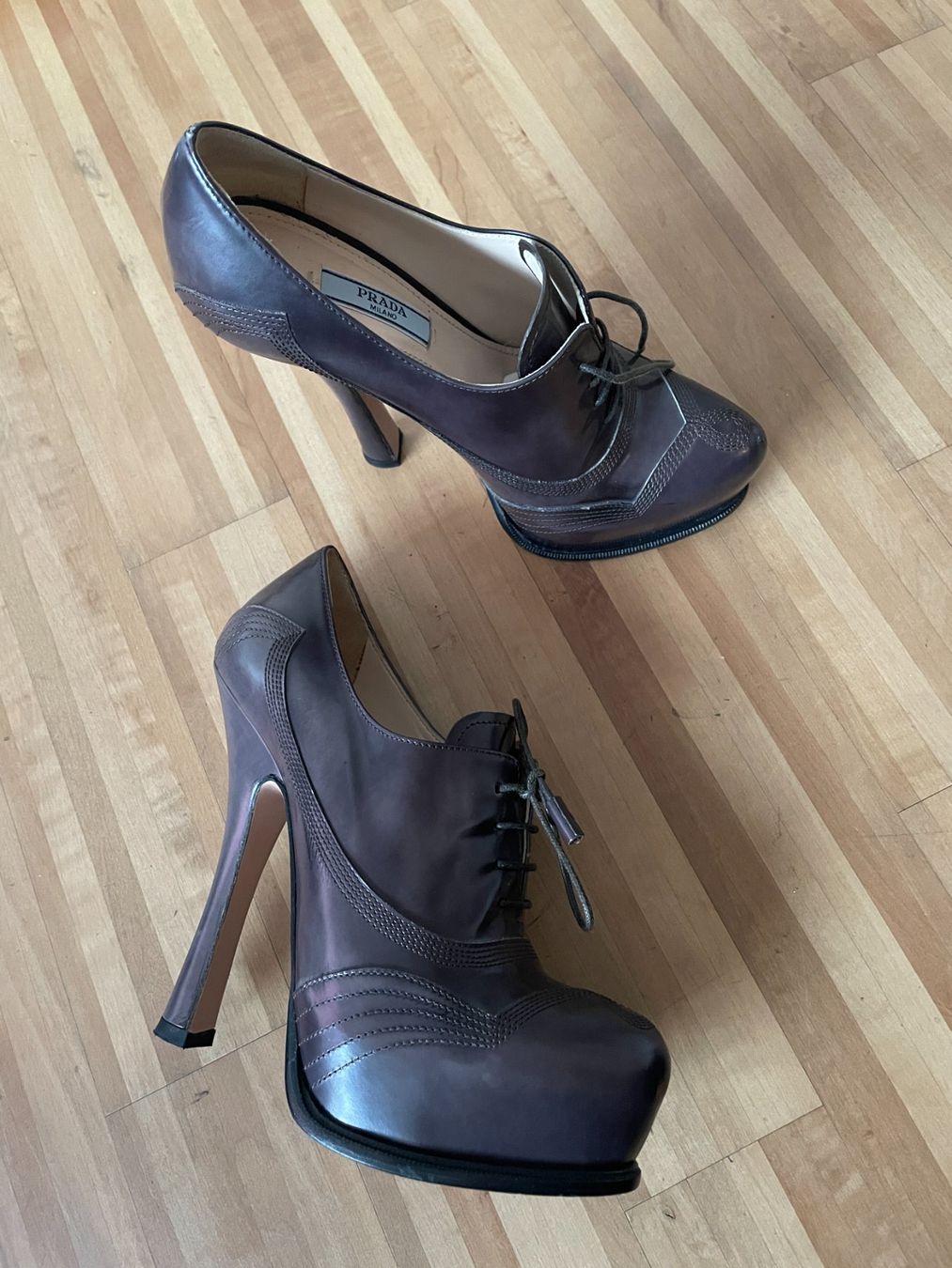 Prada Damenschuhe: Prada Lace-up Heels 2012 collection – Gebraucht aus Zürich von nao_6f5t