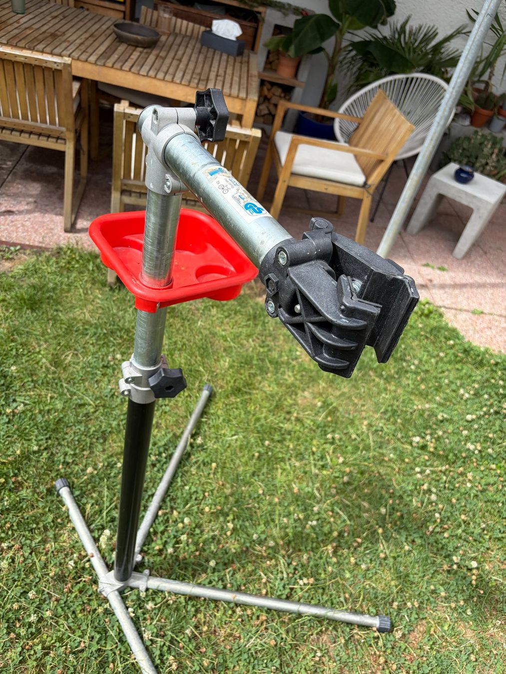 Rateliers à velo: Fahrradreparaturständer – D'occasion à Küsnacht ZH par joh_5qrt 1