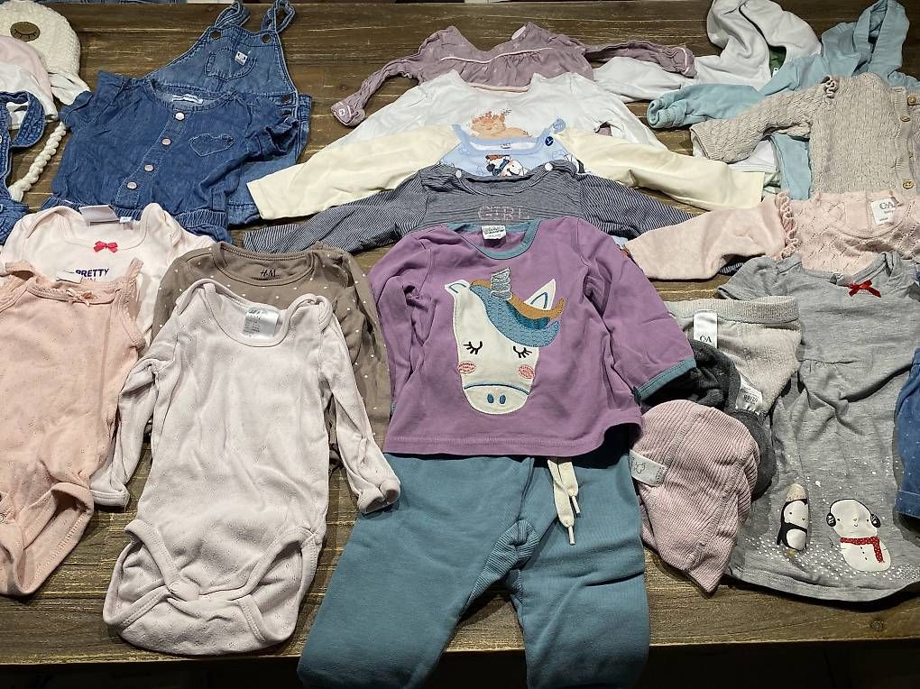 Lotti & Set di vestiti: Mädchen Babykleiderset Grösse 68 – Usato da Brugg AG venduto da katinka0714 1