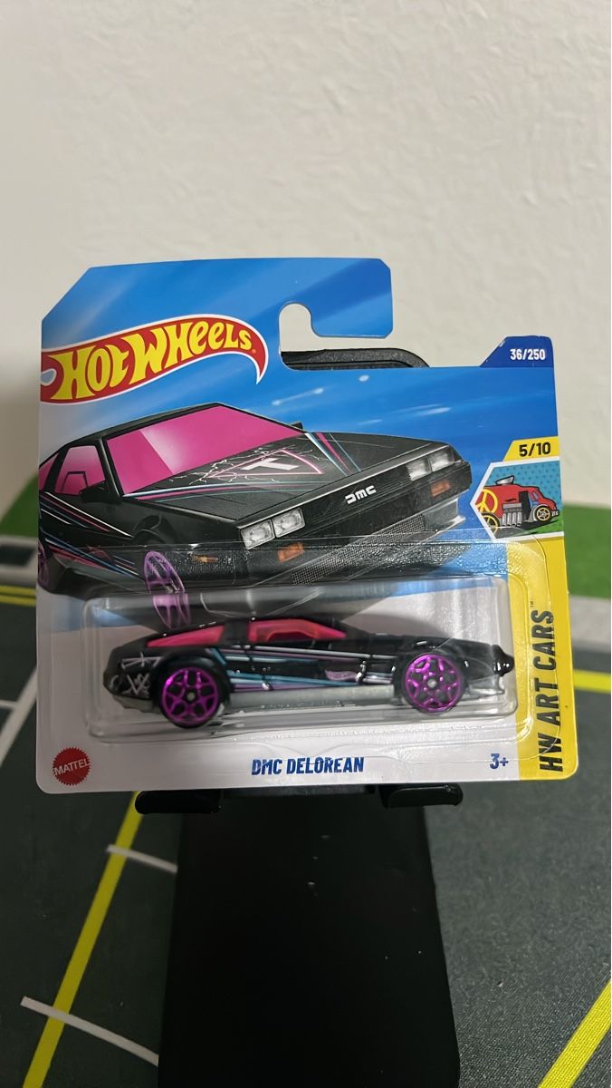 Hot Wheels Modellini d'auto: Hot Wheels DMC DeLorean – Nuovo (secondo la descrizione) da Thayngen venduto da sop_2xnz
