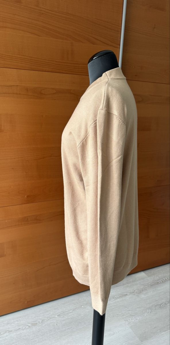 Pulls & Sweat-shirts: Neuer Pullover Cashmere / beige Gr.M – Neuf avec emballage d'origine à Morschach par jeanhenrifabre 1
