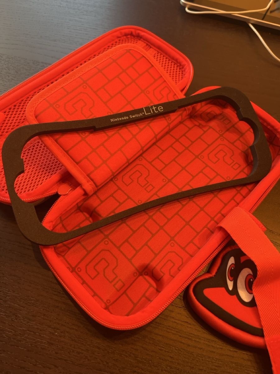 Nintendo Etuis de protection: Nintendo Switch Hülle + Zubehör – Neuf (Voir description) à Einsiedeln par sandramon 2