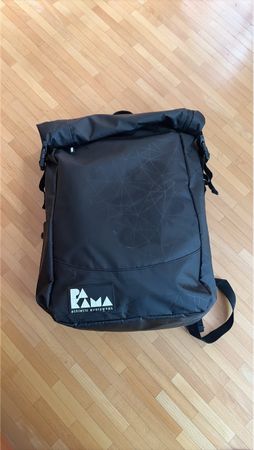 Rucksack Pakama schwarz (mit Fitnesstools) gebraucht