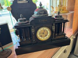 impossante Cheminee Uhr antik