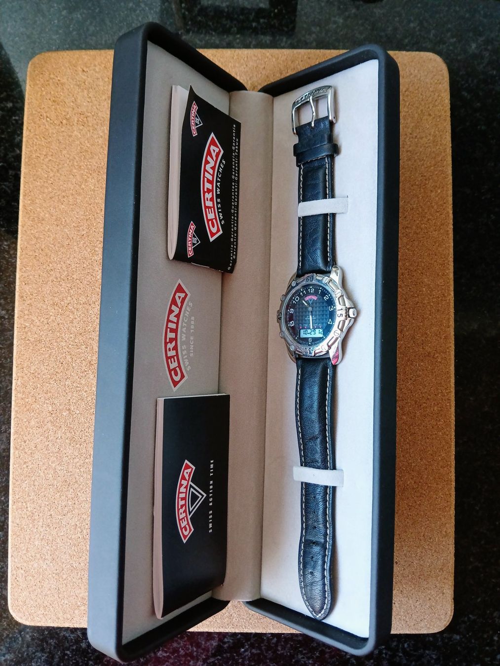 Certina Orologi: Certina Attack (Analog & Digital, schwarz) – Nuovo (secondo la descrizione) da Maur venduto da greif0 7