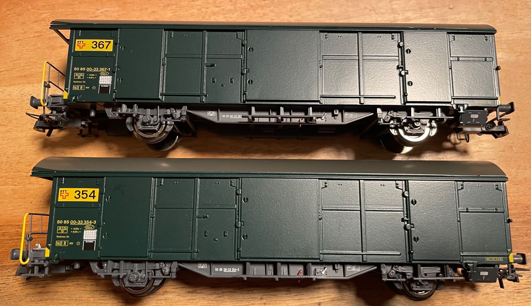 Roco Modellini di ferrovie: Roco 67182 Set: 2-teilig, Postgüterwagen der SBB – Usato da Staad SG venduto da 4566patrick 2