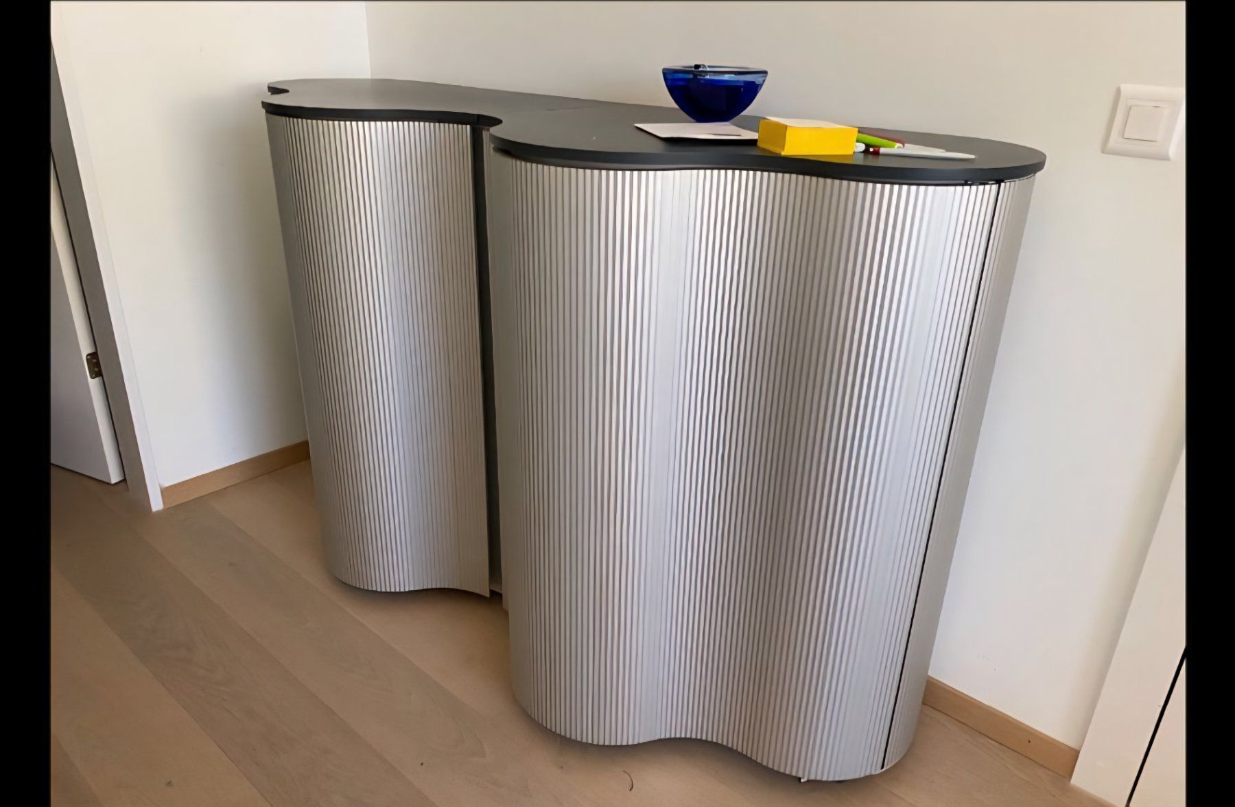 Cassettiere: ALIAS Highboard/ Kommode - Aluminium - Michele de Lucchi – Usato da Basel venduto da noah27 1