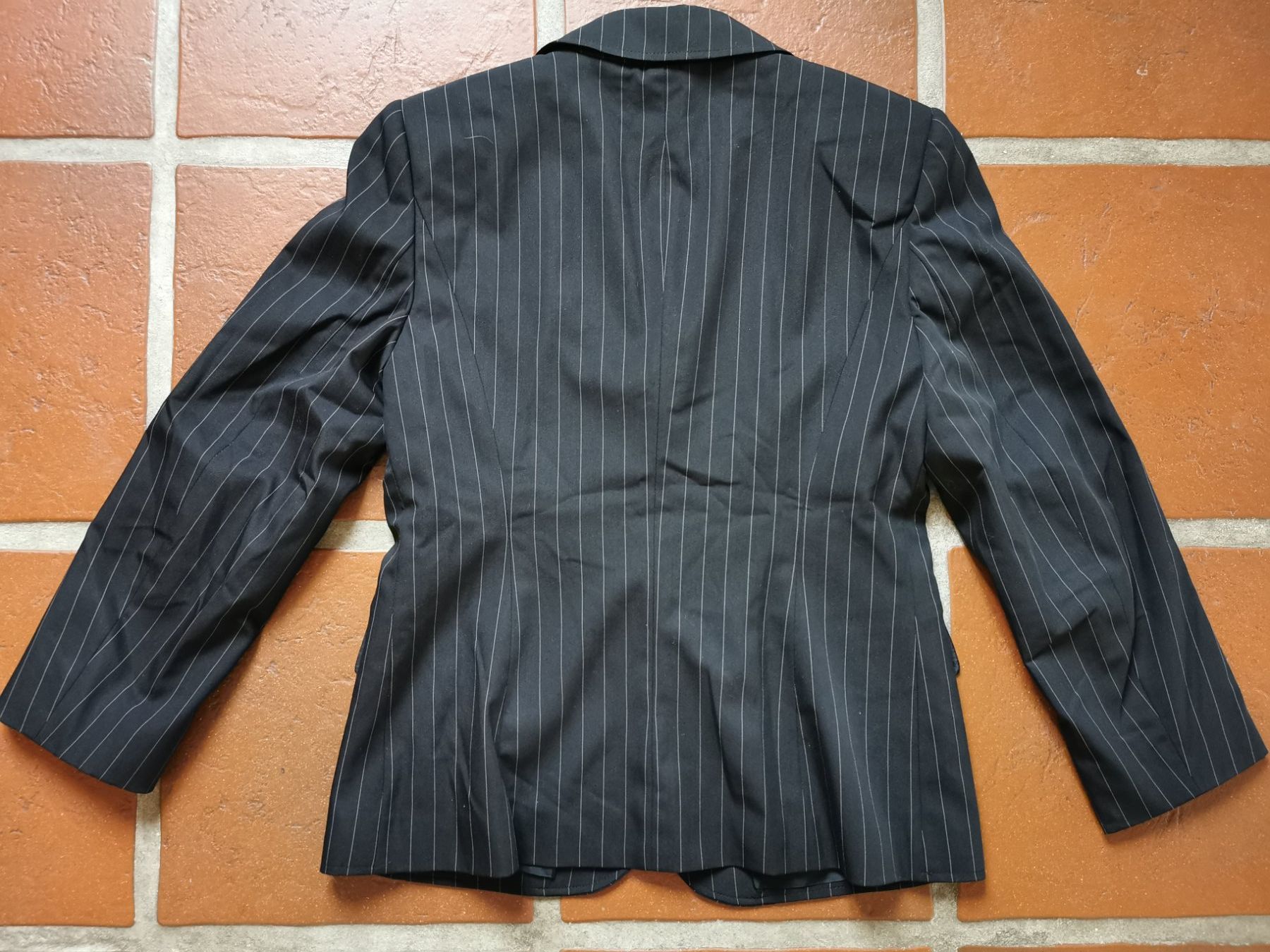 Betty Barclay Giacche: Betty Barclay; schwarzer Blazer gestreift Gr. 38 – Usato da Boniswil venduto da Totomat-Lady 3