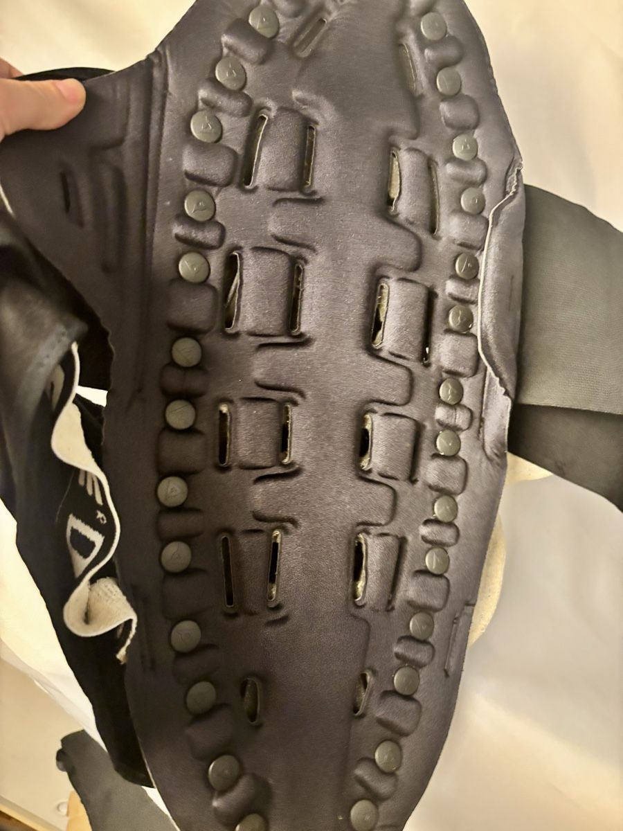 Dainese Protezioni & Imbottiture: Winter Sports Back Protector for Skiing and Snowboarding. – Usato da Zürich venduto da O.Bond 1