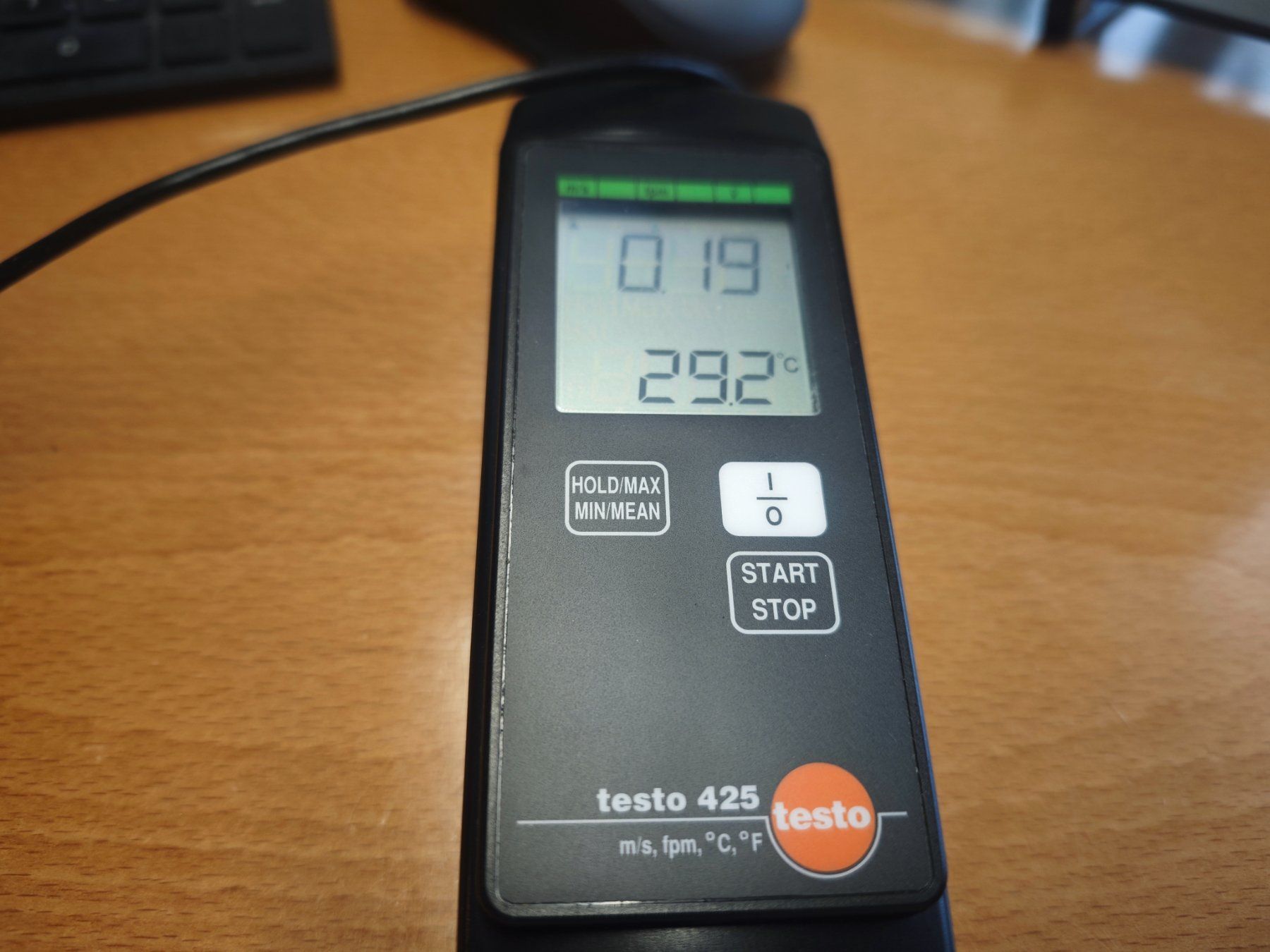 Mesurer: TESTO 425 Hitzdraht-Anemometer Luftstrom Teleskopsonde – D'occasion à Zetzwil par bugkeeper 1