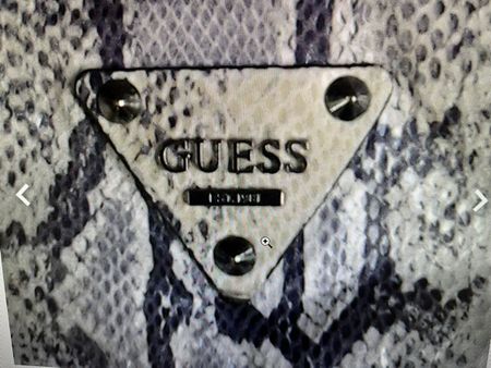 Guess Handtasche . Guter Zustand.