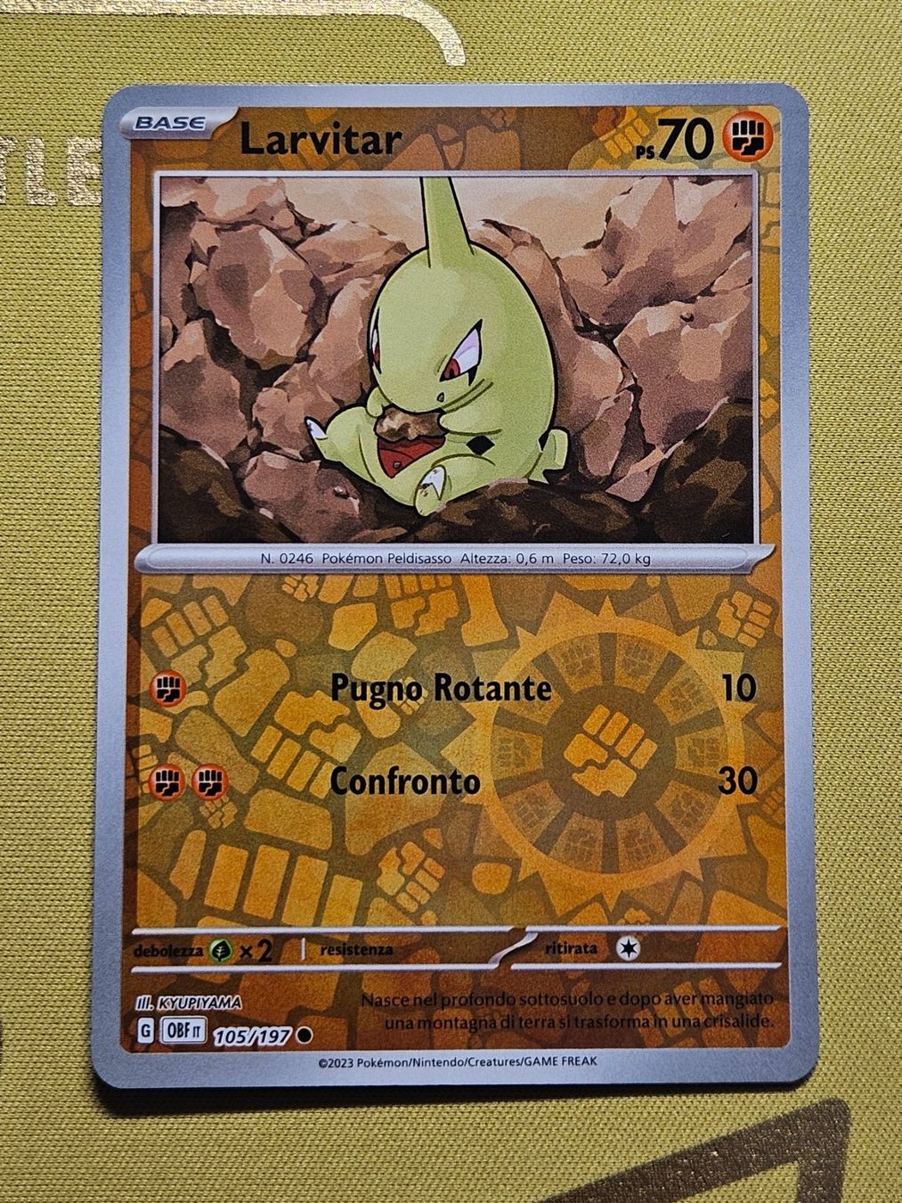 Pokémon Carte collezionabili: Obsidian Flames - Larvitar 105/197 IT – Usato da Bellinzona venduto da Pokemarco