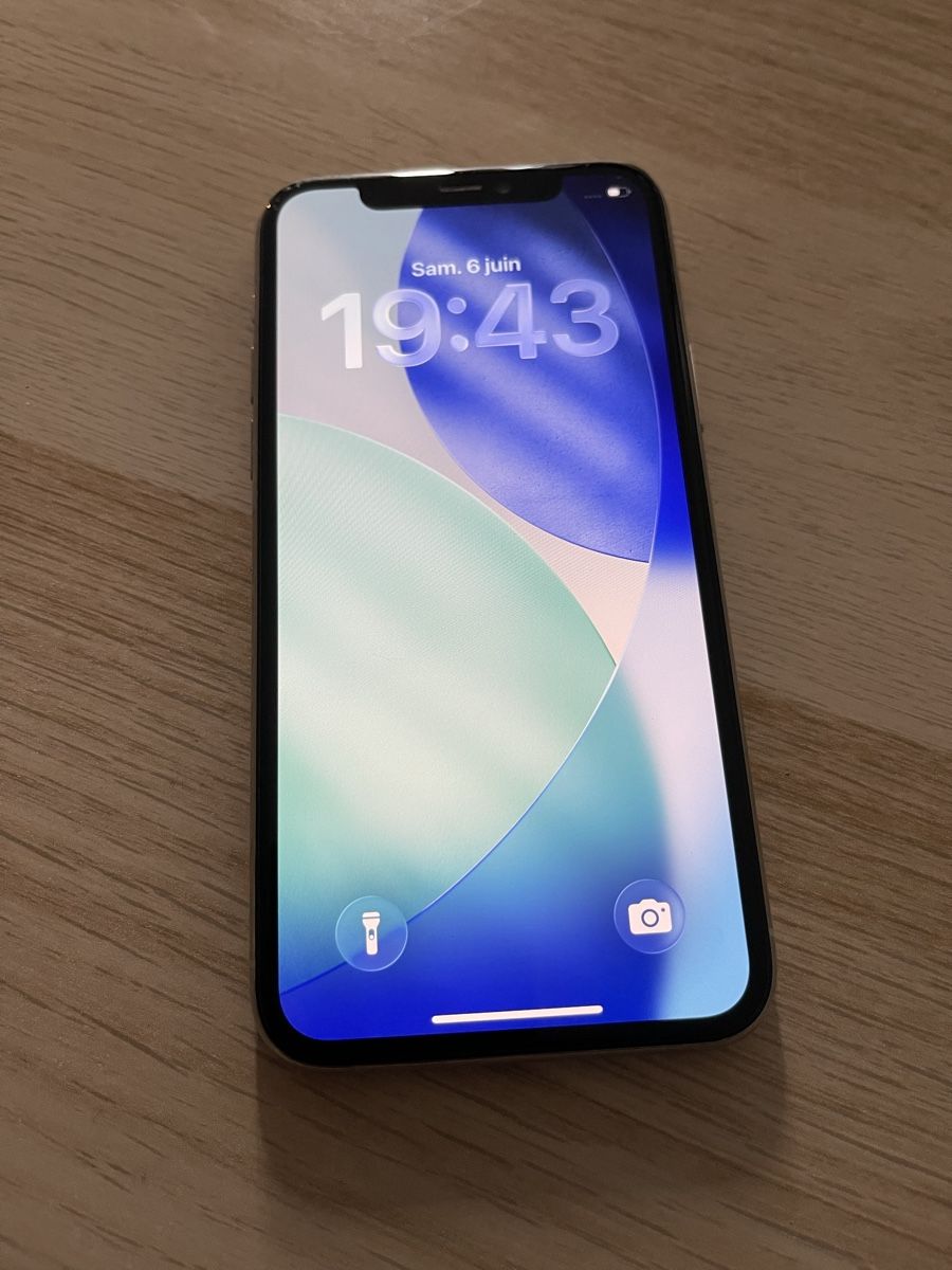 Apple Telefoni cellulari / Smartphones: IPhone 11 Pro – Difettoso da Biel/Bienne venduto da ML31 3