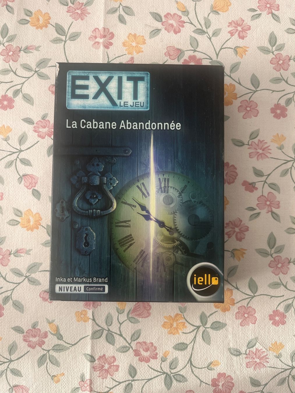 Spiele: Jeu de société Exit La Cabane Abandonnée – Defekt aus Corpataux von leajsl