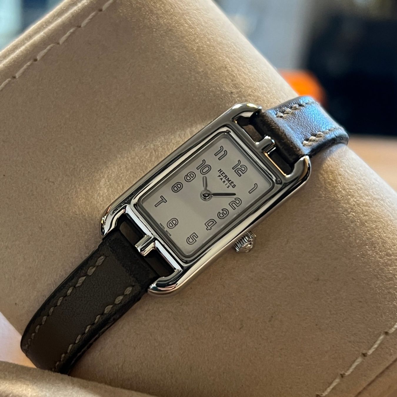 Hermès Uhren: Hermès Cape Cod Nantucket 2022 Full Set NA2.110 – Gebraucht aus Carouge GE von Watchaser 8