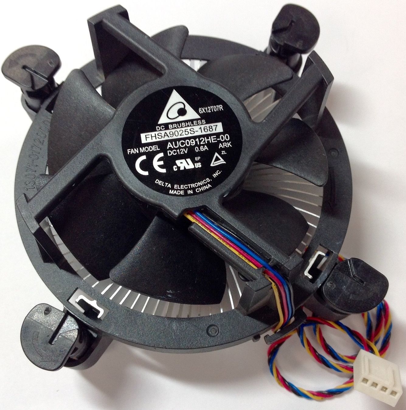 Componenti elettronici: DELTA AUC0912HE-00 DC Brushless CPU-Cooler Prozessor-Kühler – Nuovo e nell'imballaggio originale da Reinach AG venduto da RiesenServicesGmbH