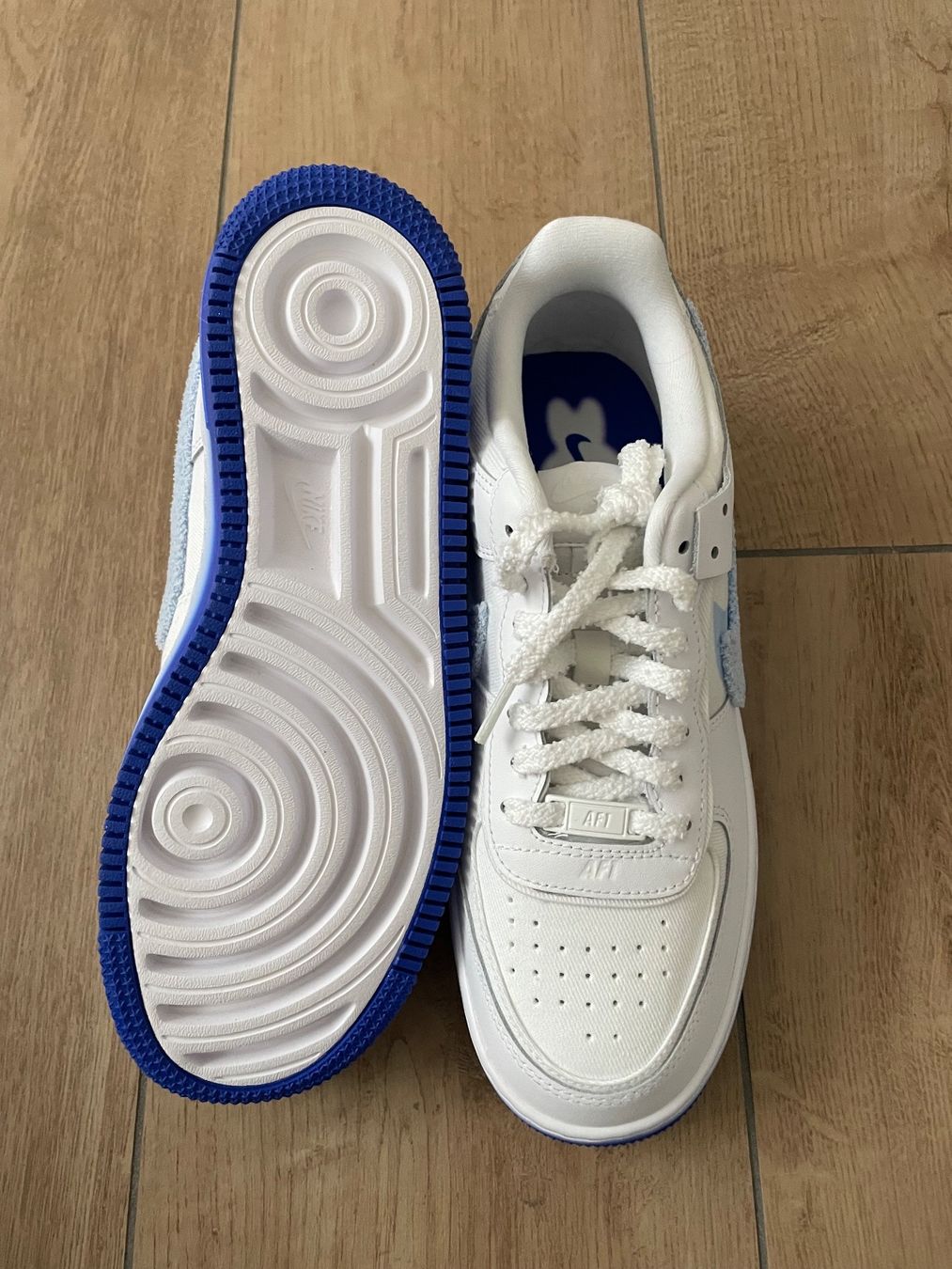 Nike Damenschuhe: Nike Air Force 1 Shadow Gr. 40.5 – Neu und originalverpackt aus Waltenschwil von hansnine 5